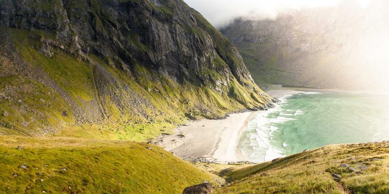 《楚辞》42：当赛博朋克的霓虹照亮古典诗歌的幽径