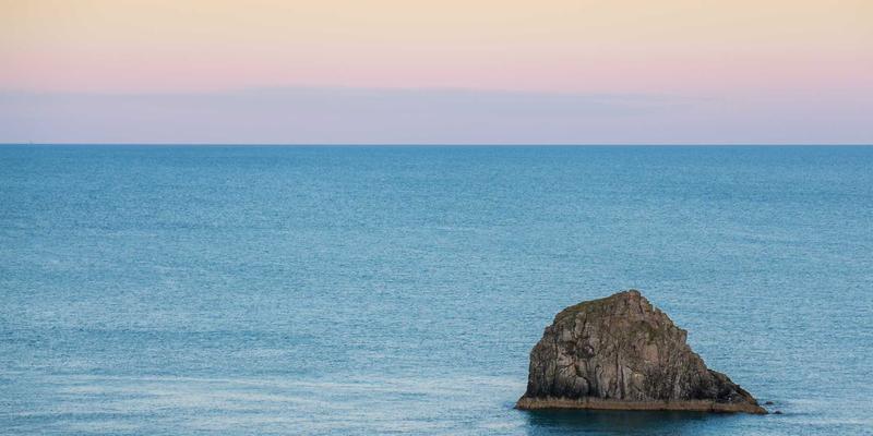 楚辞入门：当古典文学遇见赛博朋克，解锁文学创作的新维度